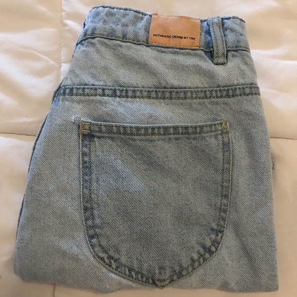 denim shorts - Picture 1 of 3